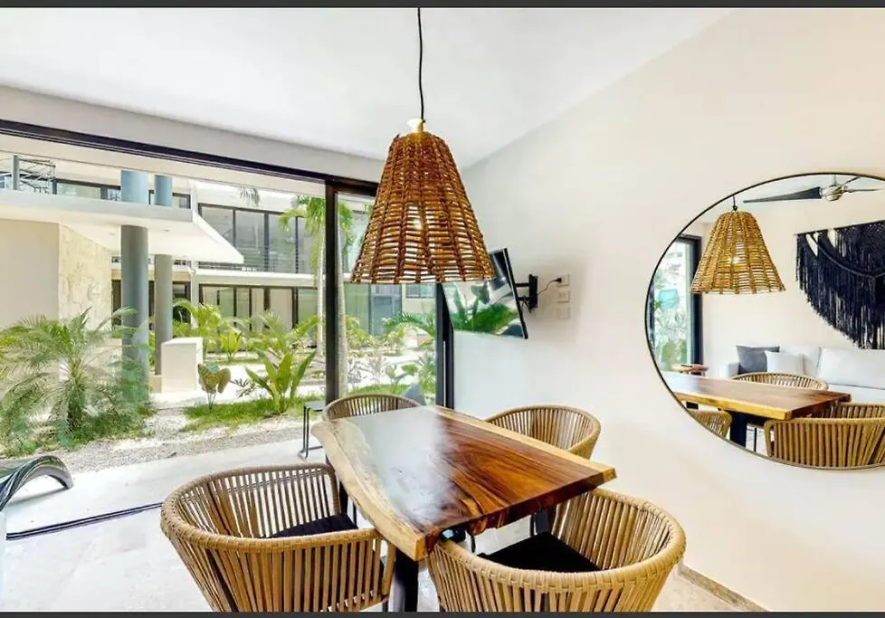 108 Amena Minutes To The Beach With Pool & Gym Apartment Tulum